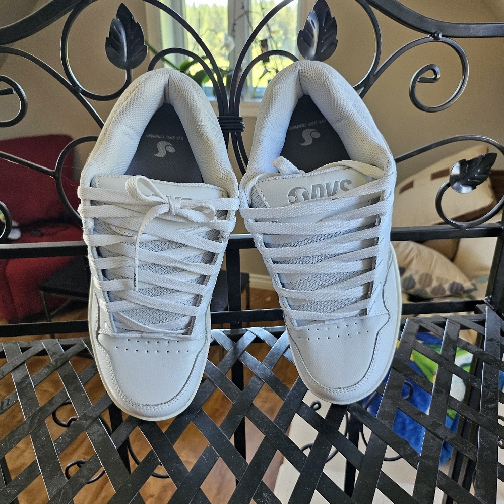 Dvs all white skate shoes